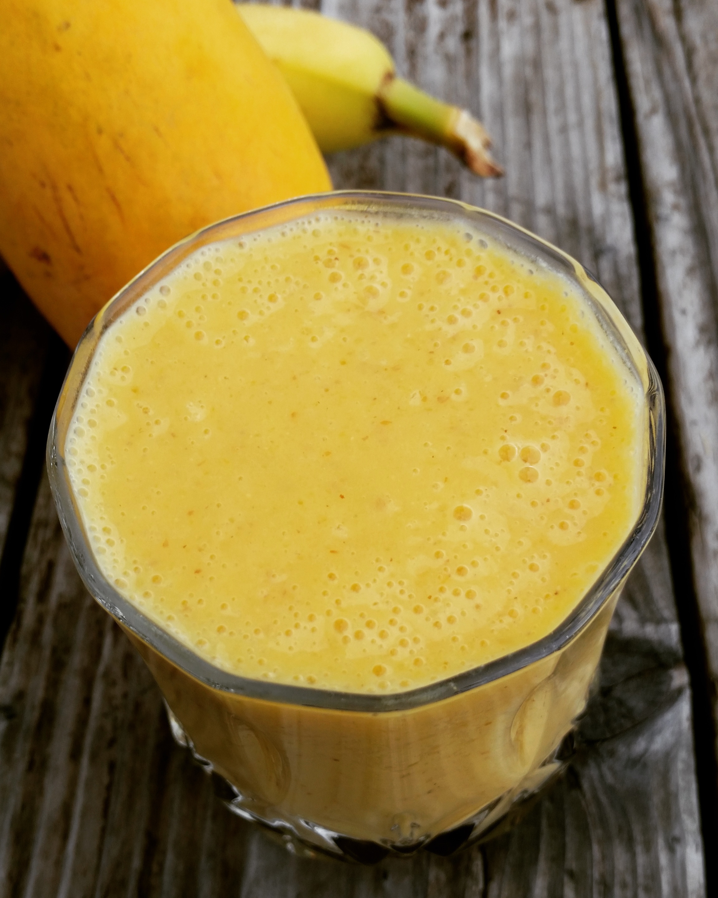 Creamy Mango Kefir Smoothie – Hearty Smarty