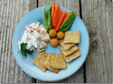 Tuna Mix with Veggies and Crackers