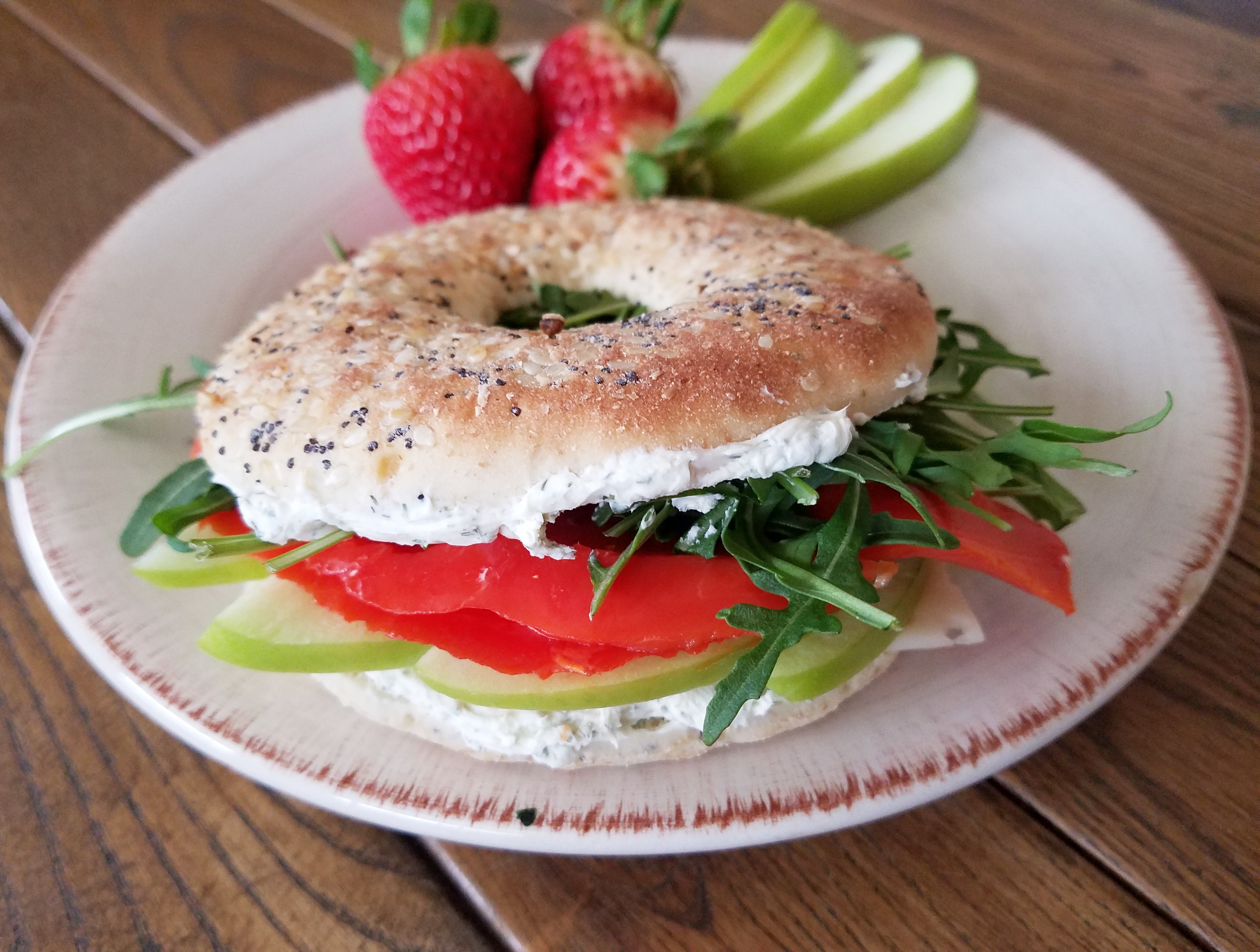 Smoke Salmon Bagel {With Cream Cheese} - FeelGoodFoodie
